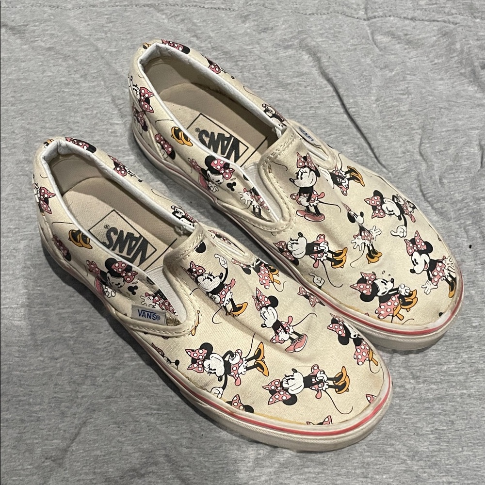 Vans Minnie Mouse slip ons
